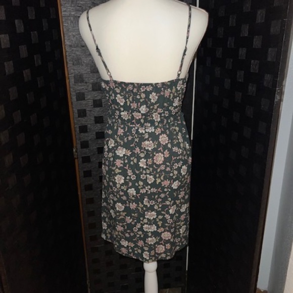 Spoiled cute and fun mini dress. - Picture 3 of 4